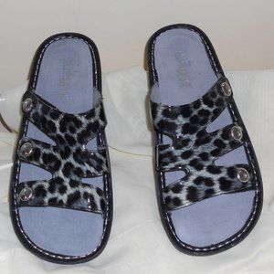 New Alegria Dinah DIN EUR 40 Snow Leopard Leather Slip On Sandals US 9.5-10